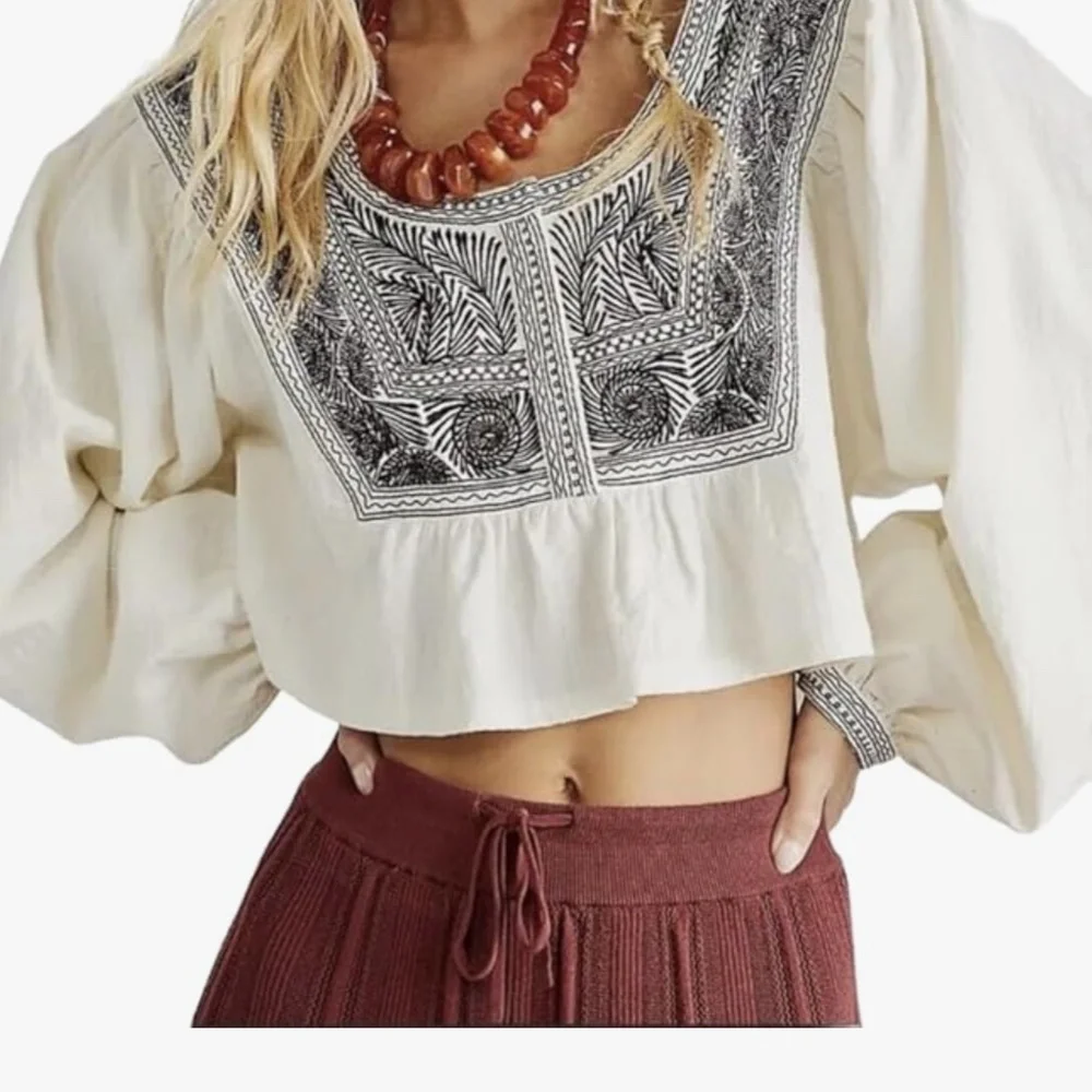 Free People IGGIE Embroidered Crop Top in Ivory/Black Bean Combo sz XS NWT - Picture 2 of 7